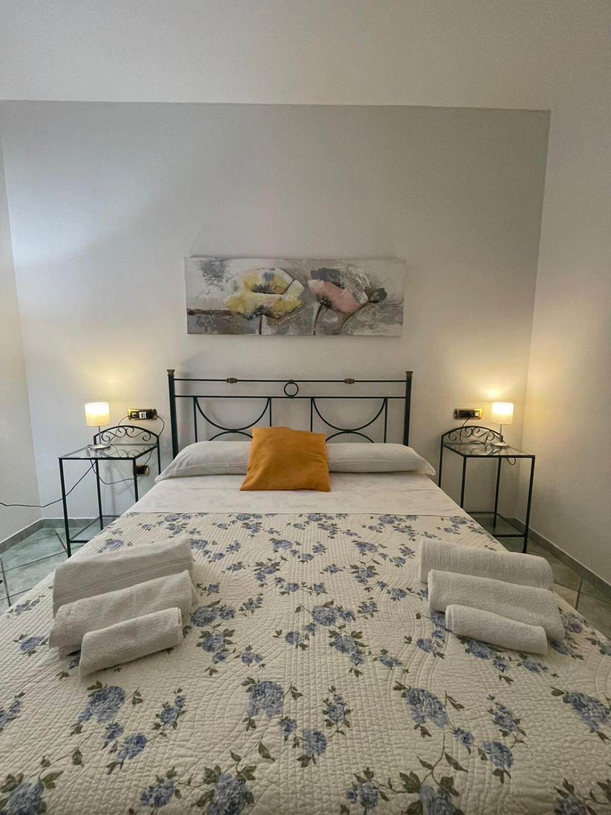 Hotel Residence Da Carmelo Палинуро Екстериор снимка