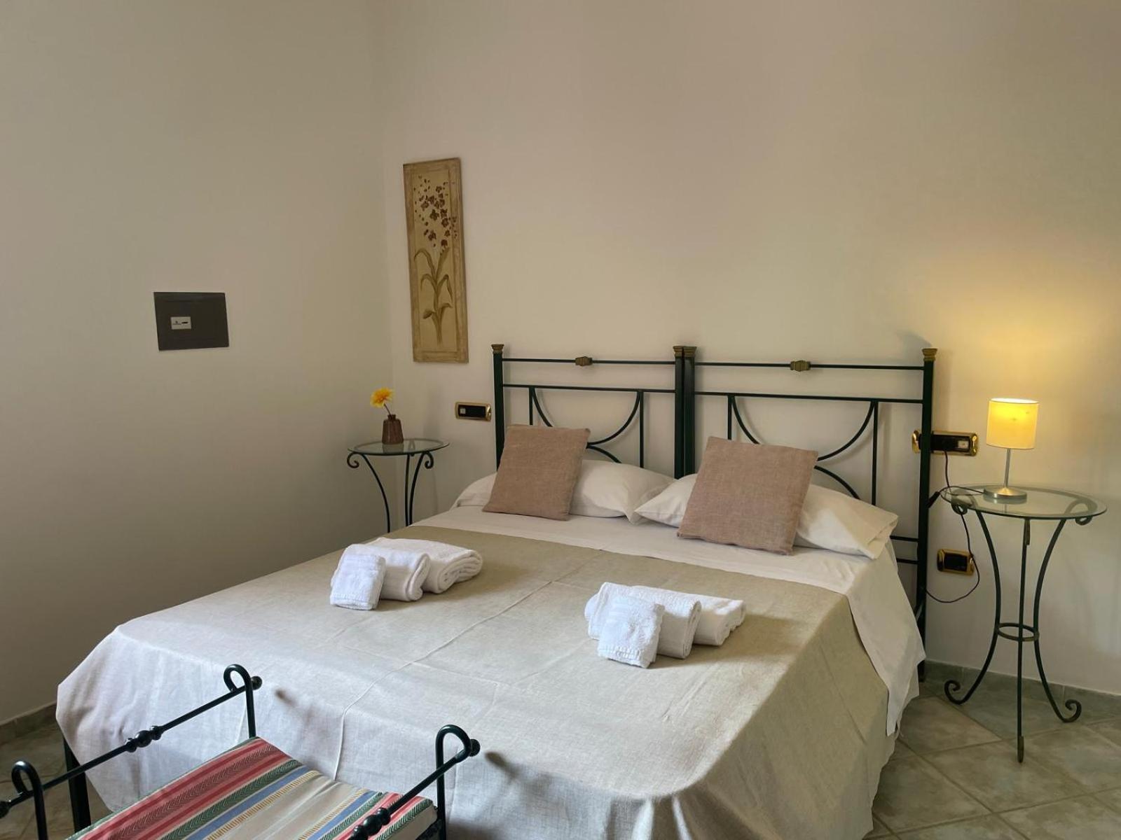 Hotel Residence Da Carmelo Палинуро Екстериор снимка