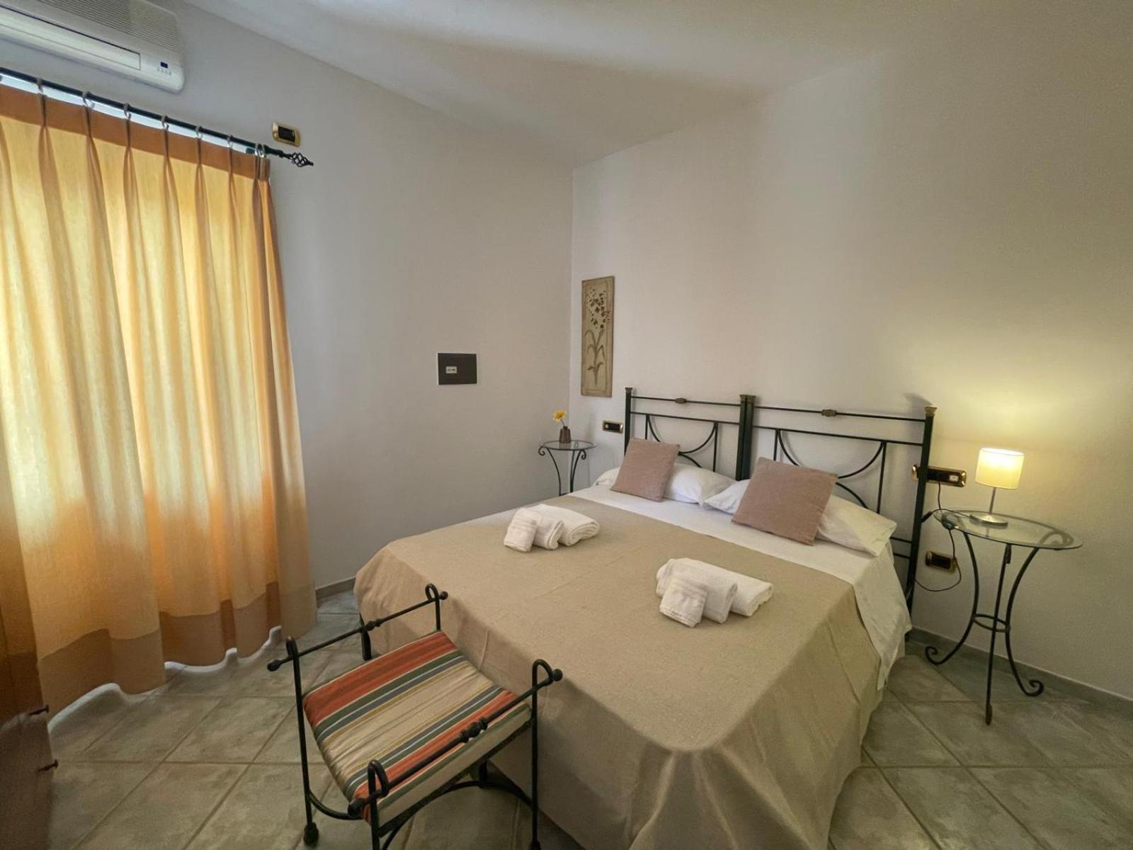 Hotel Residence Da Carmelo Палинуро Екстериор снимка